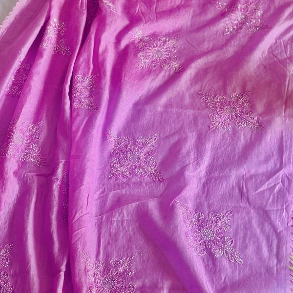 Women's stylish lengthy embroidered duppatta