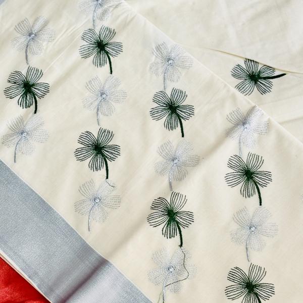 Kerala festival kasavu saree